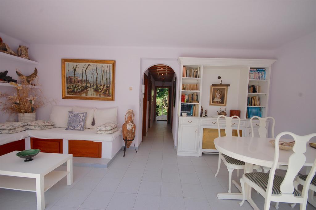 Lets Holidays Apartments Elsa Tossa de Mar Extérieur photo