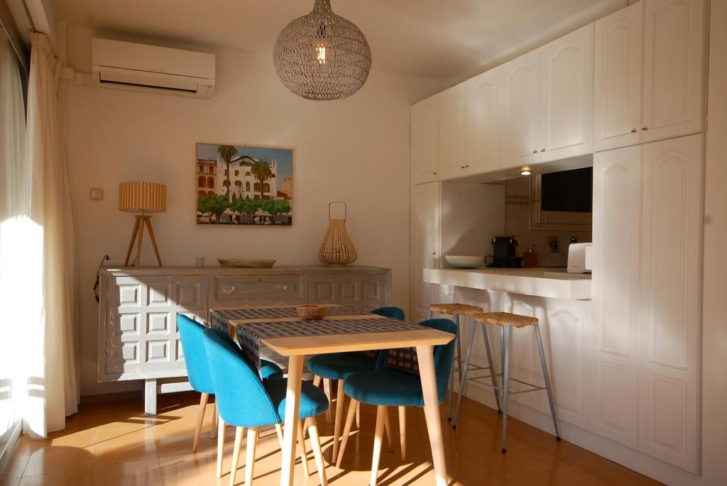 Lets Holidays Apartments Elsa Tossa de Mar Extérieur photo