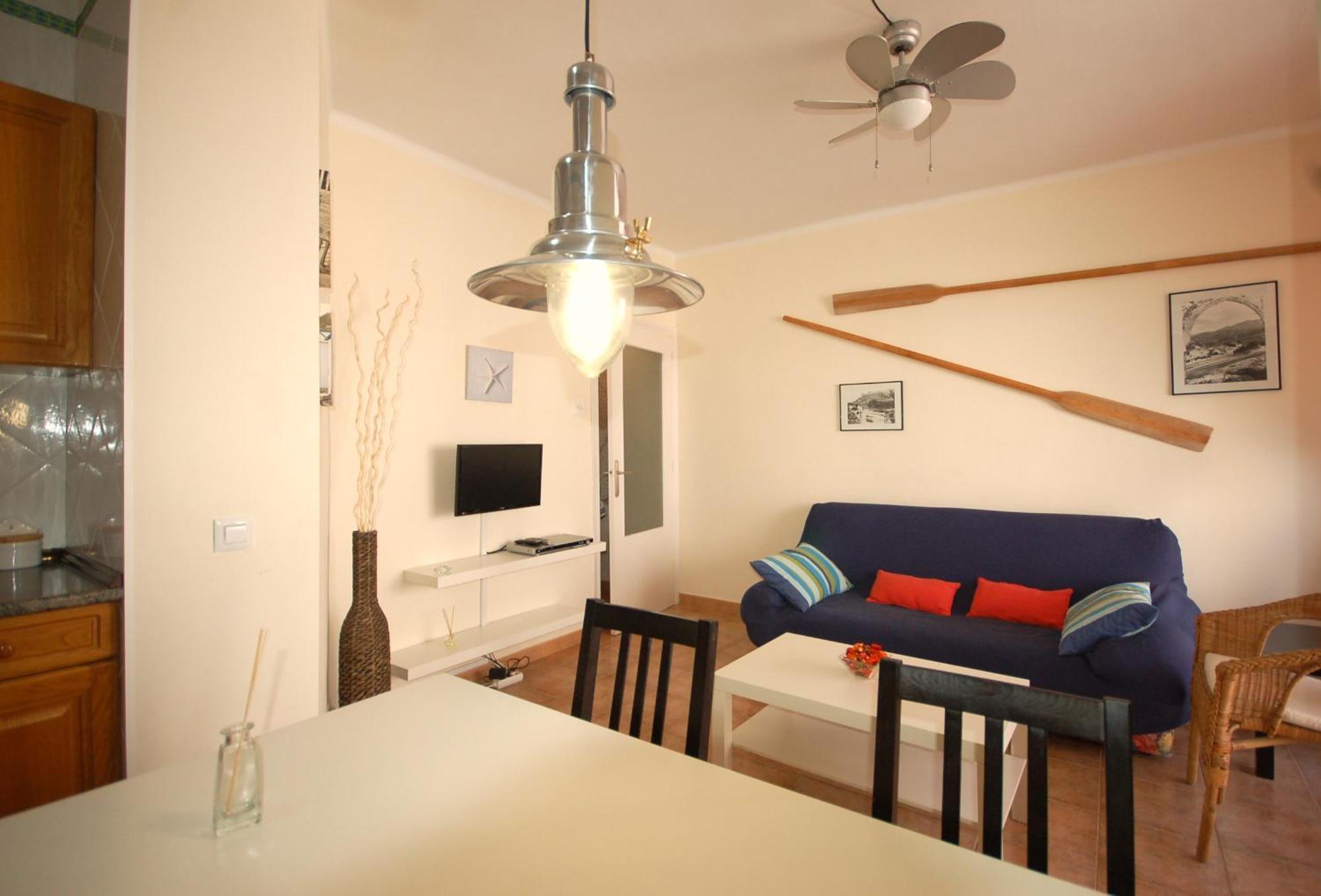 Lets Holidays Apartments Elsa Tossa de Mar Extérieur photo